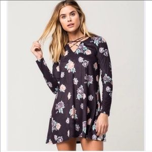 Socialite Velvet Floral Dress